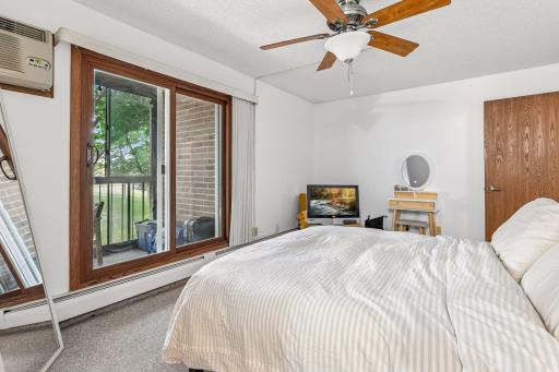 3850 Plymouth Boulevard, 205, Minneapolis, MN 55446