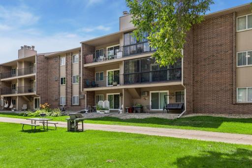 3850 Plymouth Boulevard, 205, Minneapolis, MN 55446
