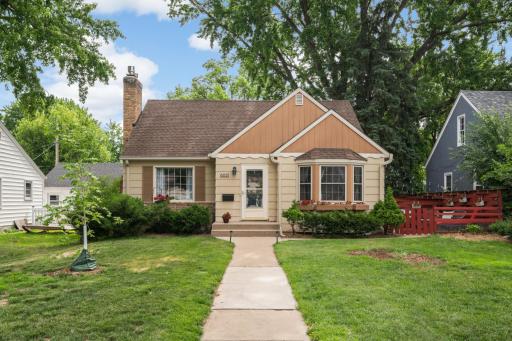 6825 Harriet Avenue, Minneapolis, MN 55423