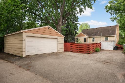 6825 Harriet Avenue, Minneapolis, MN 55423