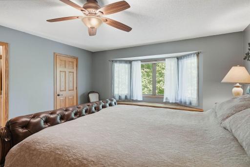13500 Georgia Drive, Apple Valley, MN 55124
