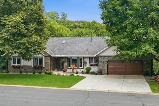 13500 Georgia Drive, Apple Valley, MN 55124