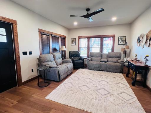 803 S Pine Street, Caledonia, MN 55921