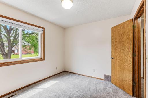 1447 Cutters Lane, Saint Paul, MN 55122