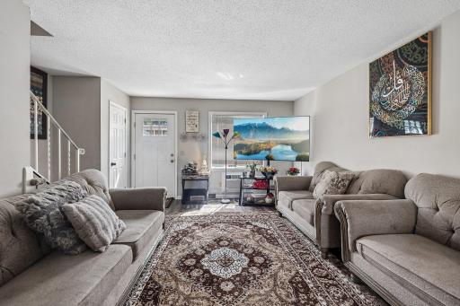 10-web-or-mls-Olson Mem Hwy-S2706-010.jpg