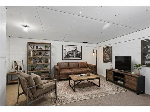 7454 Olson Memorial Highway, Minneapolis, MN 55427
