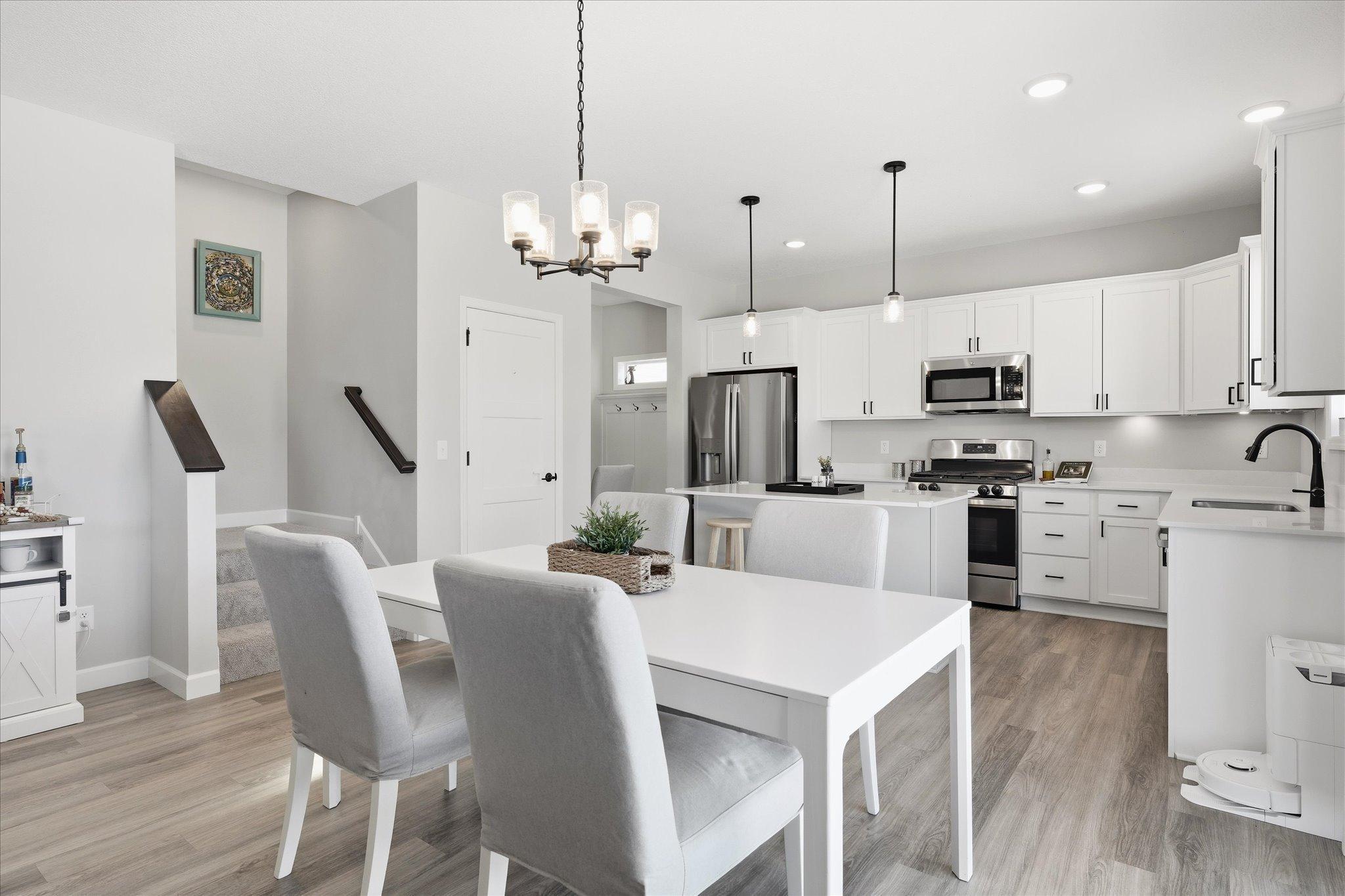 Tons of space for family and hosting