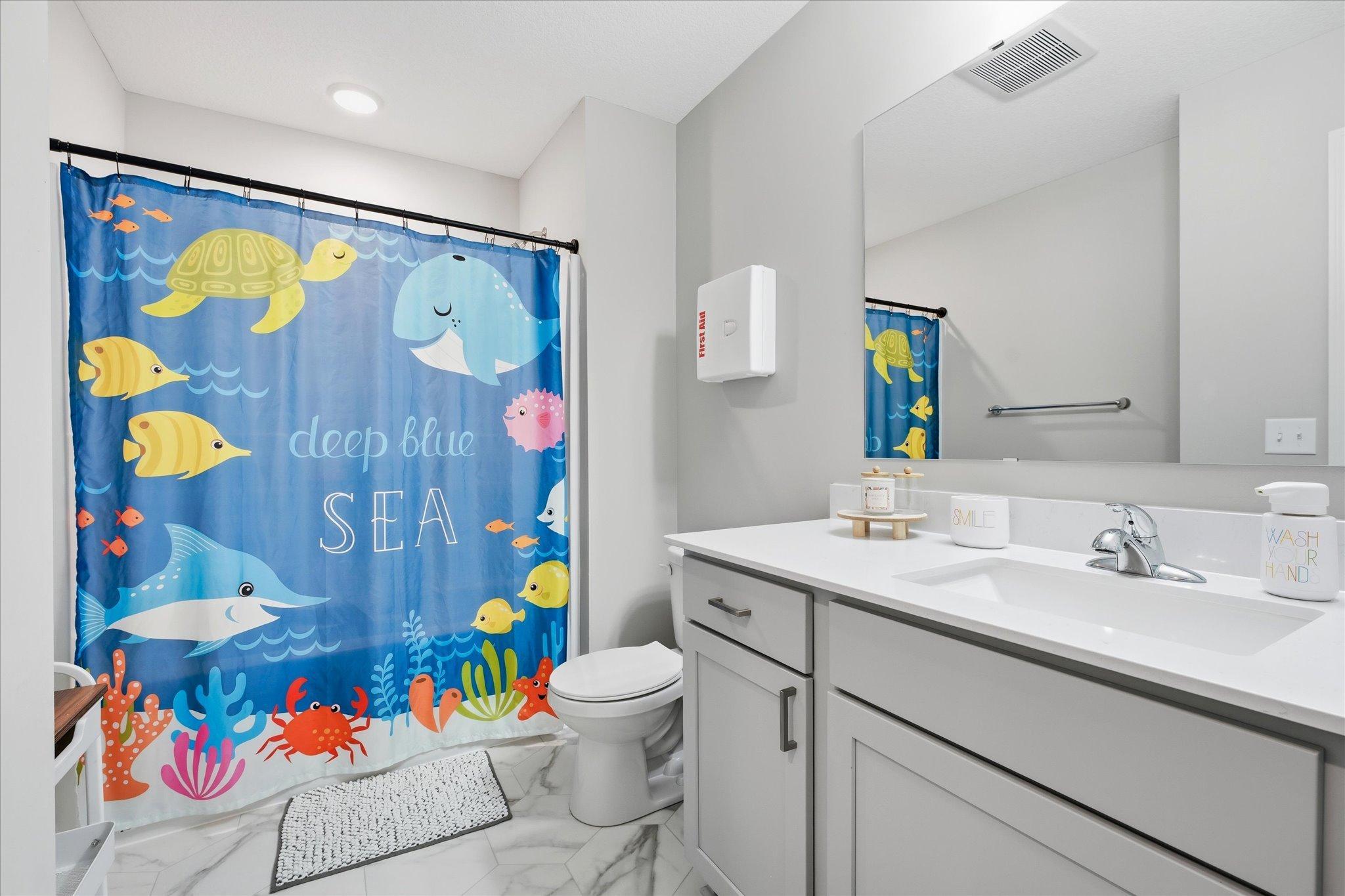 Upper Level Full Bathroom