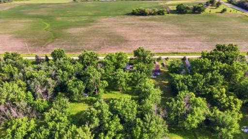 1305 28th Avenue NE, Austin, MN 55912