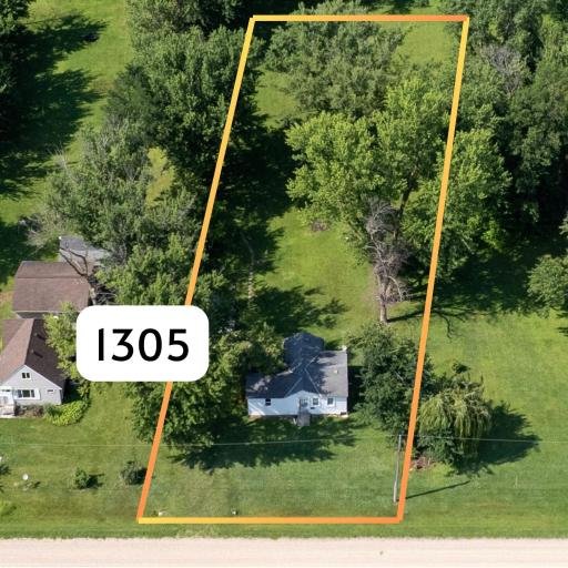 1305 28th Avenue NE, Austin, MN 55912