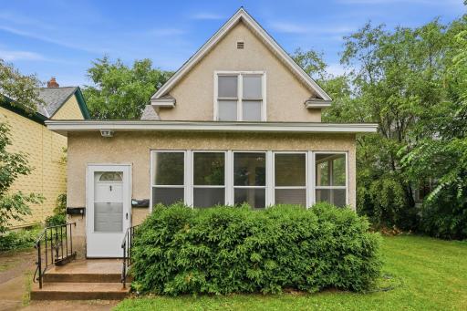 Up/Down Duplex just remodeled top to bottom and ready to rent!