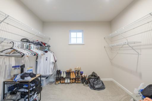 18056 Hartlin Avenue, Lakeville, MN 55044