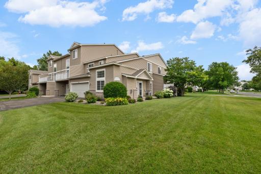 6610 Peony Lane N, 6610B, Maple Grove, MN 55311