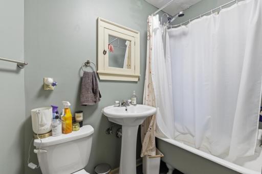3035 Bryant Avenue S, Minneapolis, MN 55408