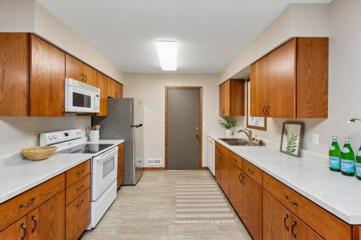 7743 Countryside Drive, Bloomington, MN 55438