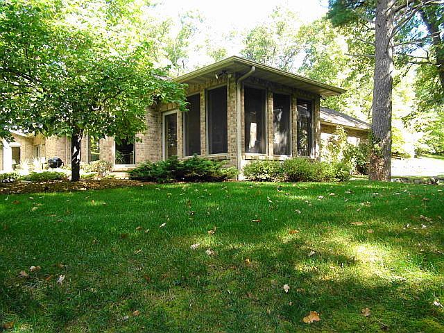 Three season porch