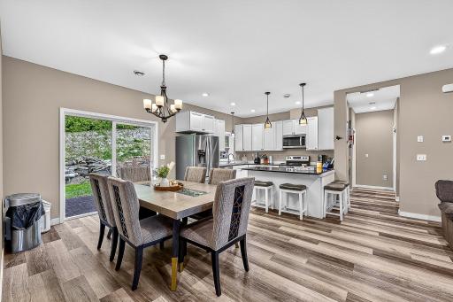 915 N Basswood Avenue, Duluth, MN 55811