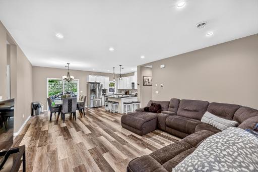 915 N Basswood Avenue, Duluth, MN 55811