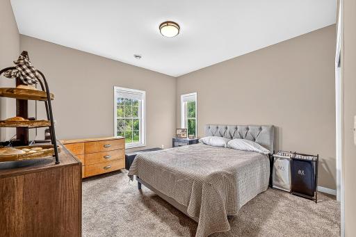 915 N Basswood Avenue, Duluth, MN 55811