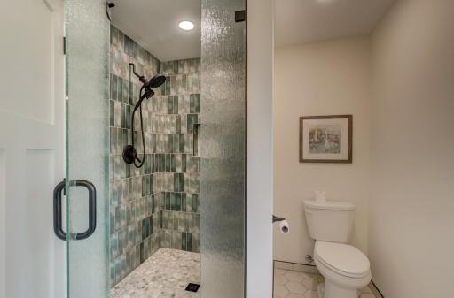 520 Glenbrook Avenue N, Saint Paul, MN 55128