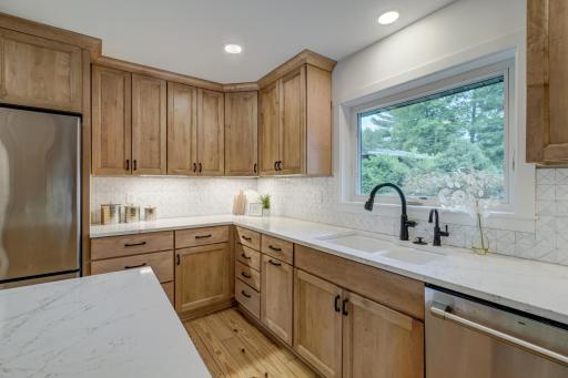 520 Glenbrook Avenue N, Saint Paul, MN 55128
