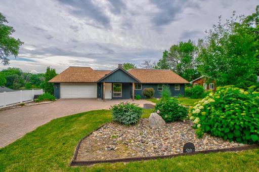 520 Glenbrook Avenue N, Saint Paul, MN 55128