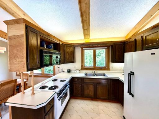 Kitchen 8.jpeg