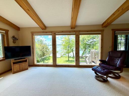 Upper livingroom 6.jpeg