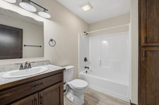 814 Curt Felt Drive, Alexandria, MN 56308