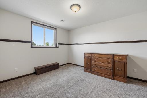 814 Curt Felt Drive, Alexandria, MN 56308