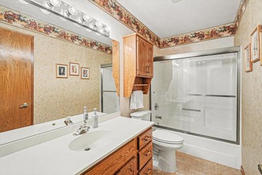 1698 Cobblestone Court, Red Wing, MN 55066