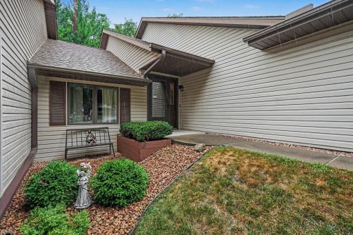 1698 Cobblestone Court, Red Wing, MN 55066
