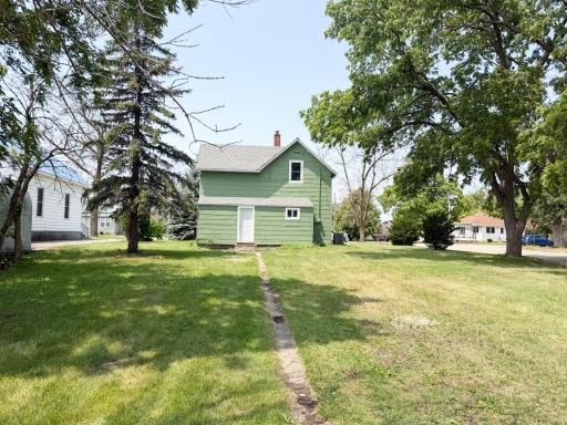 502 3rd Avenue NW, Wilmont, MN 56185