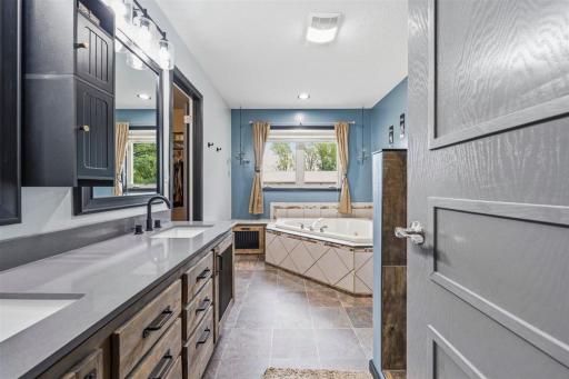 4700 Rural Oaks Drive SE, Alexandria, MN 56308
