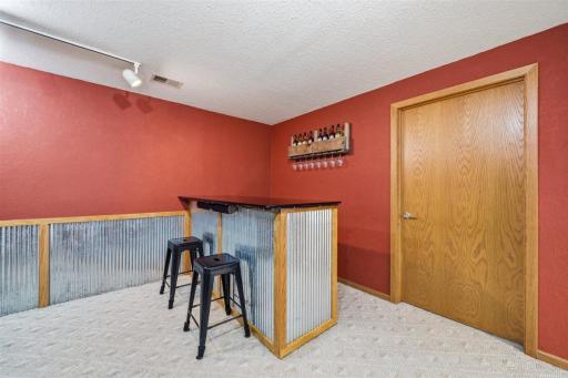4700 Rural Oaks Drive SE, Alexandria, MN 56308