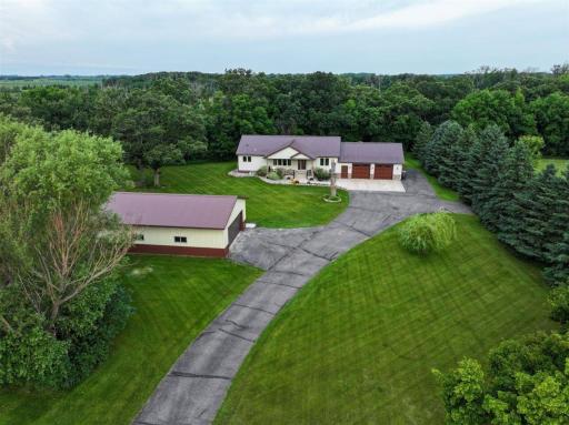 4700 Rural Oaks Drive SE, Alexandria, MN 56308