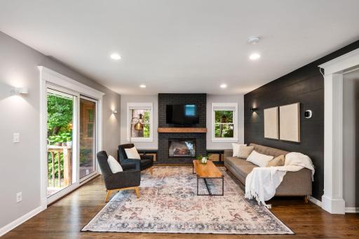 8-web-or-mls-3012-33rd-ave-ne.jpg