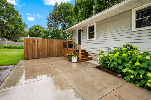 18-web-or-mls-3012-33rd-ave-ne.jpg