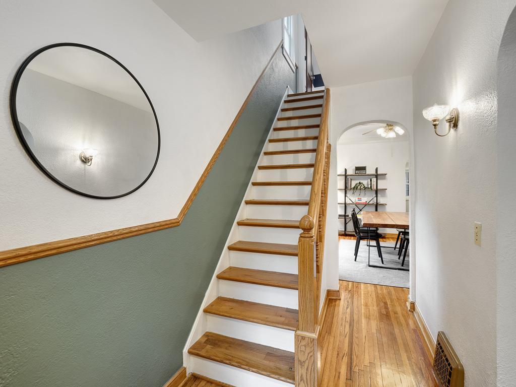 2 more bedrooms and bathroom are waiting upstairs.