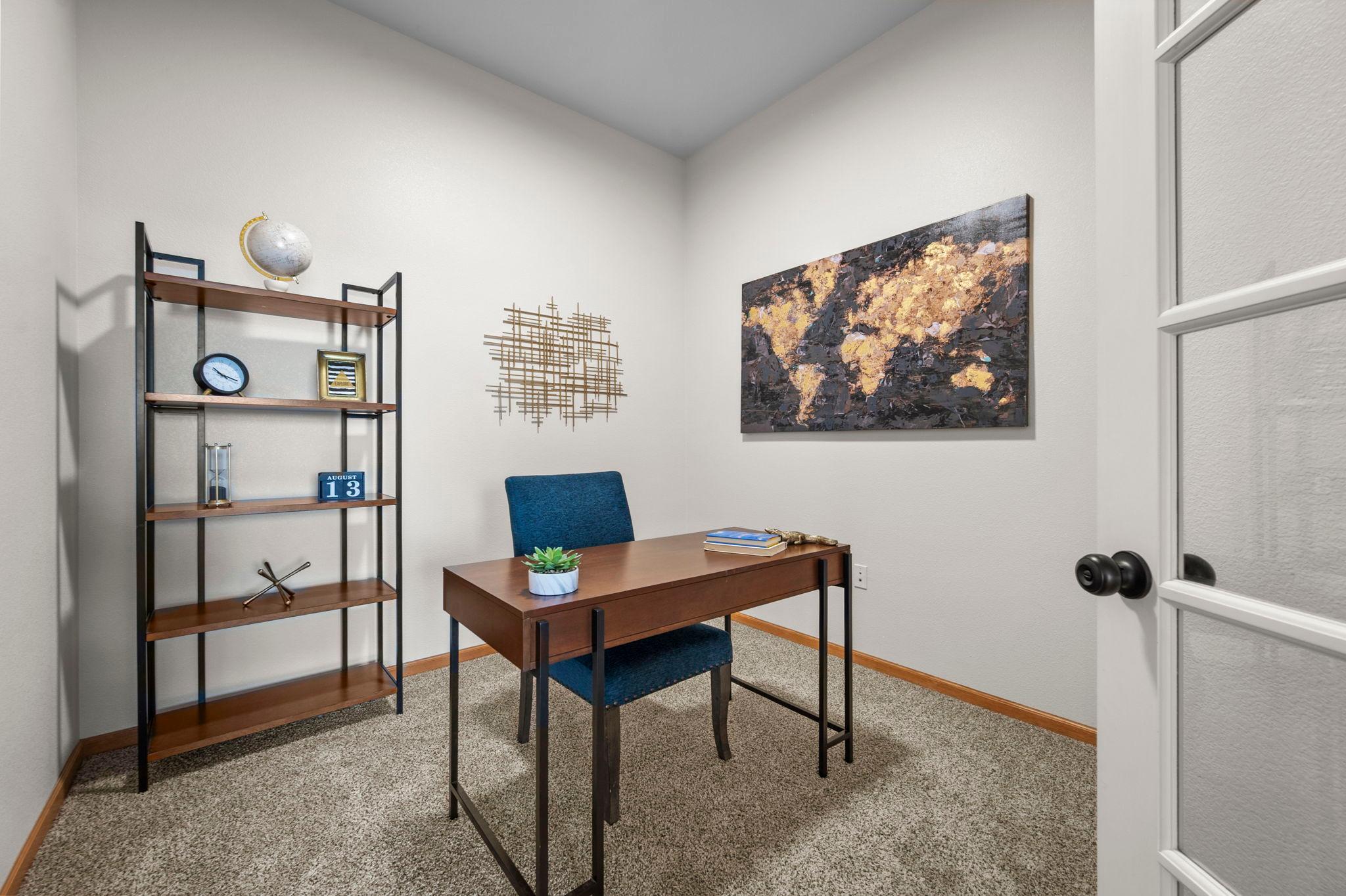 61-web-or-mls-1800 Graham Ave 404-329.jpg