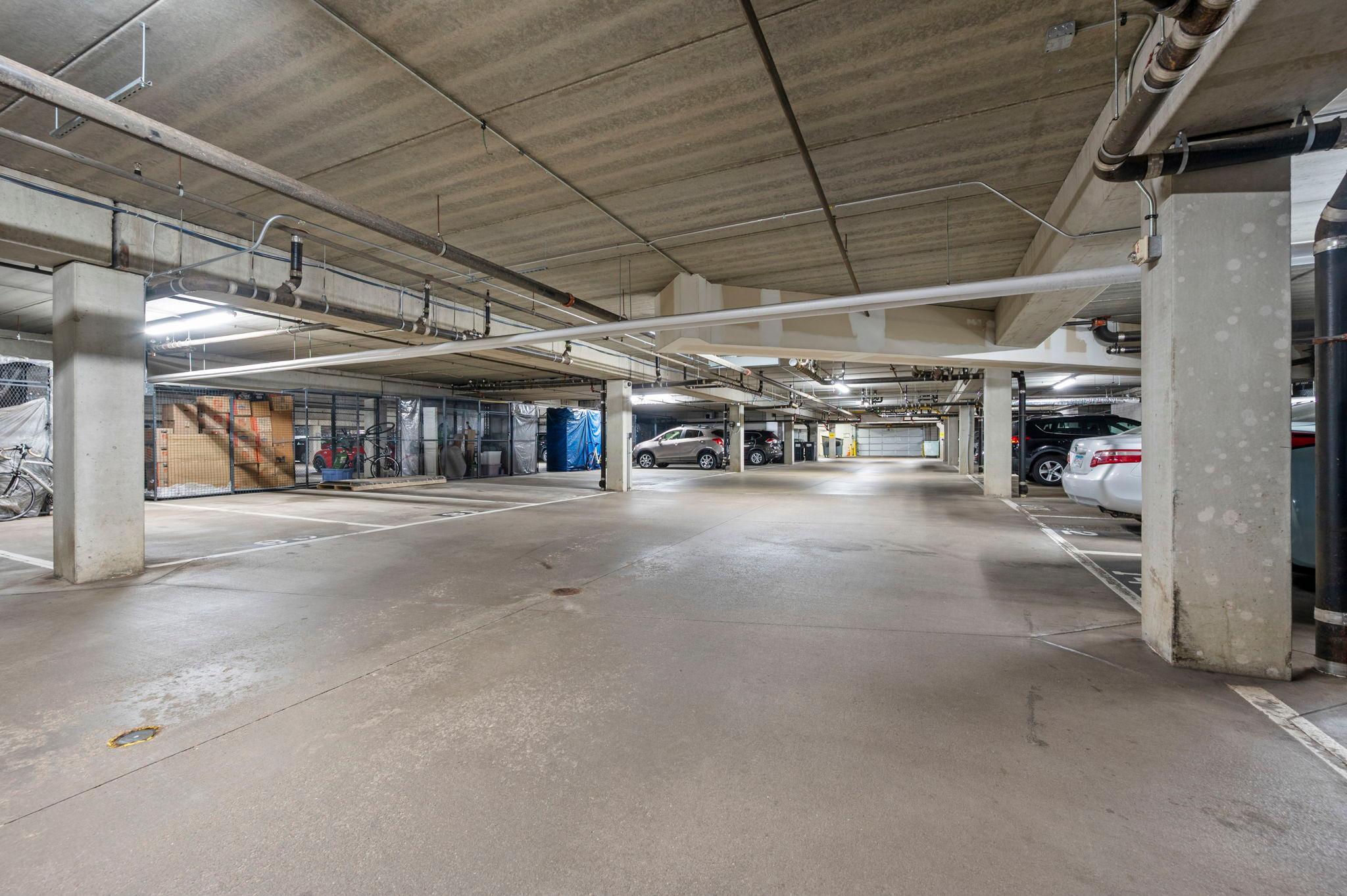 81-web-or-mls-1800 Graham Ave 404-334.jpg