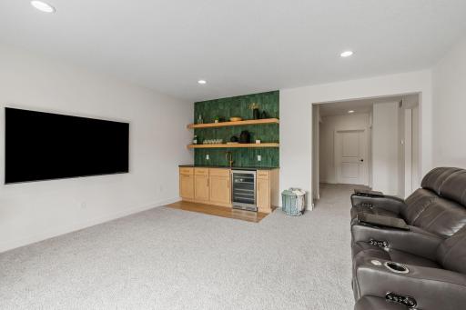 18239 102nd Place N, Maple Grove, MN 55311