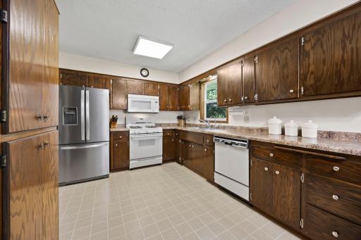 11040 N Shore Road, Waconia, MN 55387