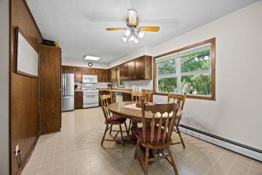 11040 N Shore Road, Waconia, MN 55387