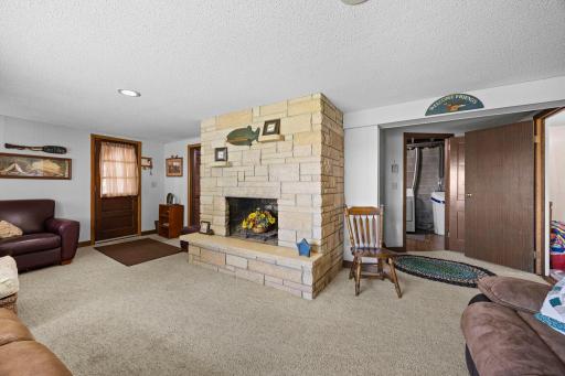 11040 N Shore Road, Waconia, MN 55387