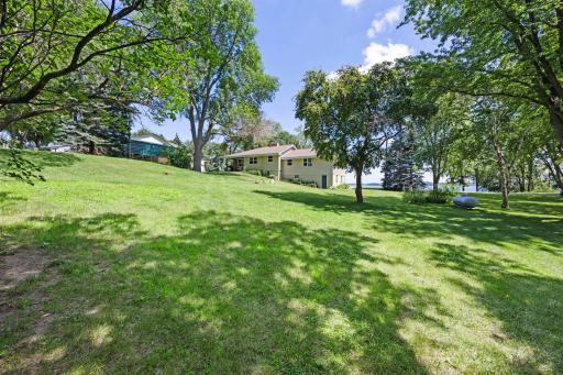 11040 N Shore Road, Waconia, MN 55387
