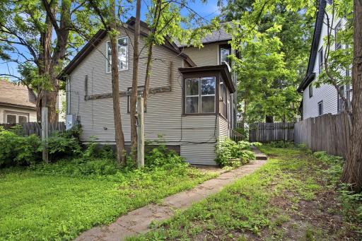 2923 Girard Avenue N, Minneapolis, MN 55411
