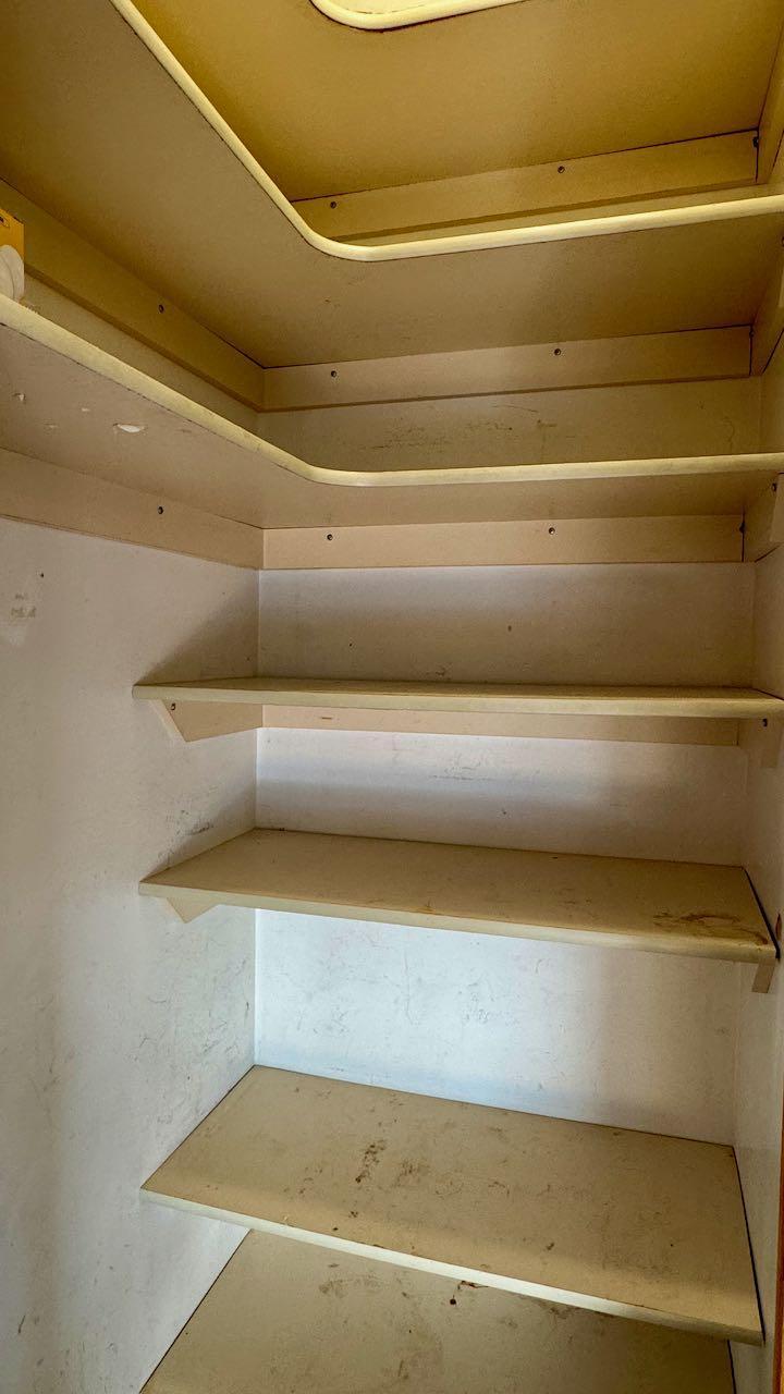 (21) Kitchen Pantry.jpeg