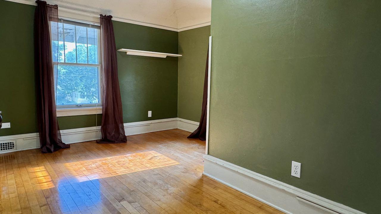 (26) Bedroom 3.jpeg