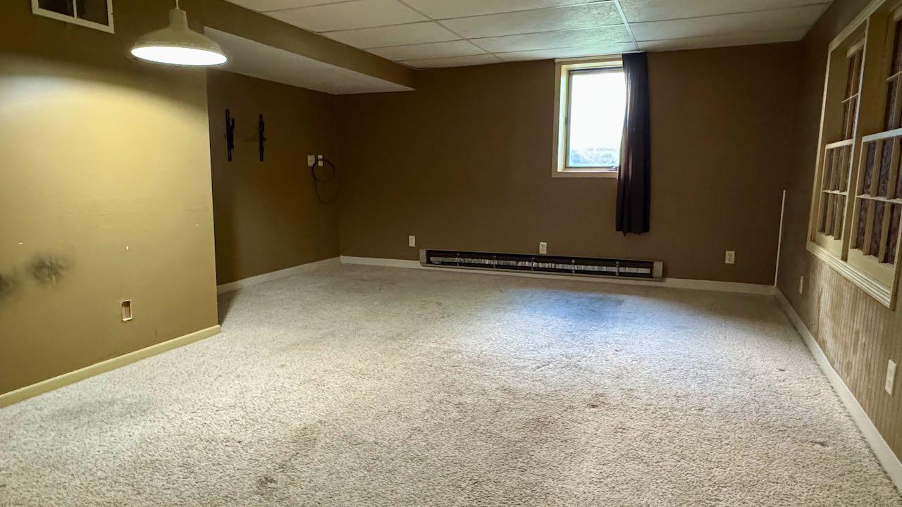 (34) Family Room.jpeg